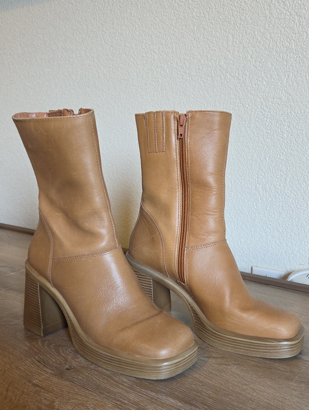 Women’s Tan Leather Platform Square Toe Boots